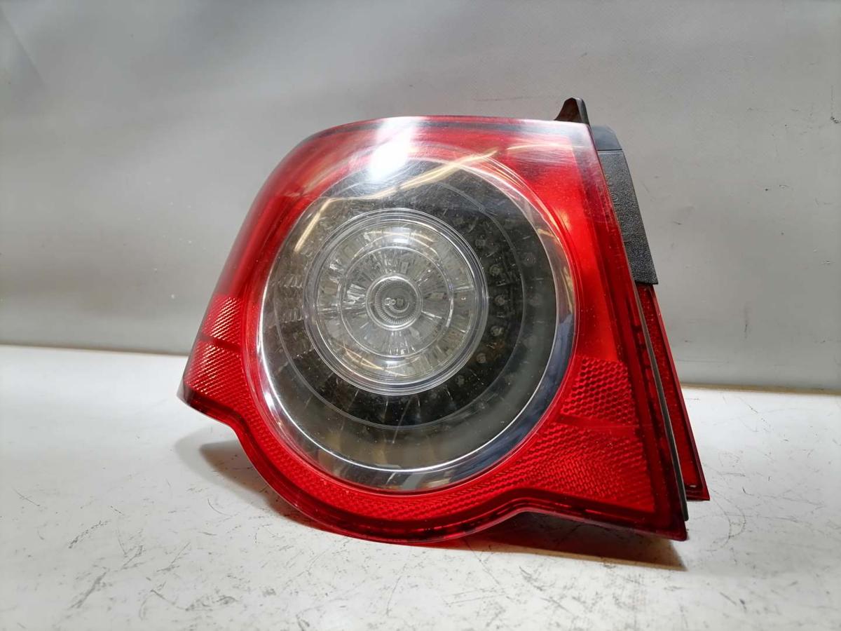 VW Passat 3C B6 original R&uuml;cklicht R&uuml;ckleuchte Schlussleuchte links au&szlig;en Limousine Bj.2006